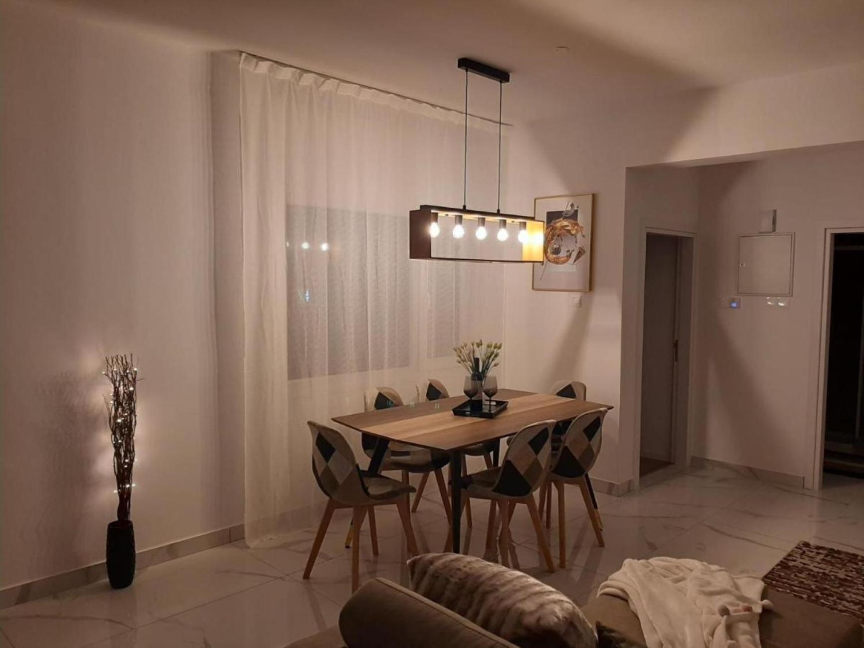 H&O Boulevard Breeze Apartment! Paphos Bagian luar foto
